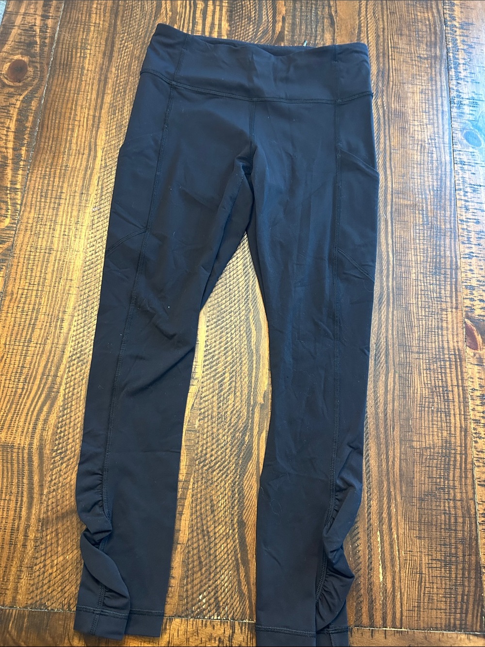 Women’s Black Lululemon Leggings with Side Pocket and Ruffles